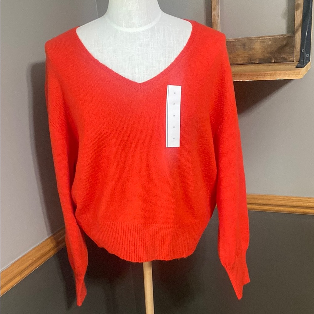 A new day Vibrant burnt Orange V-Neck Women's Sweater size Medium
